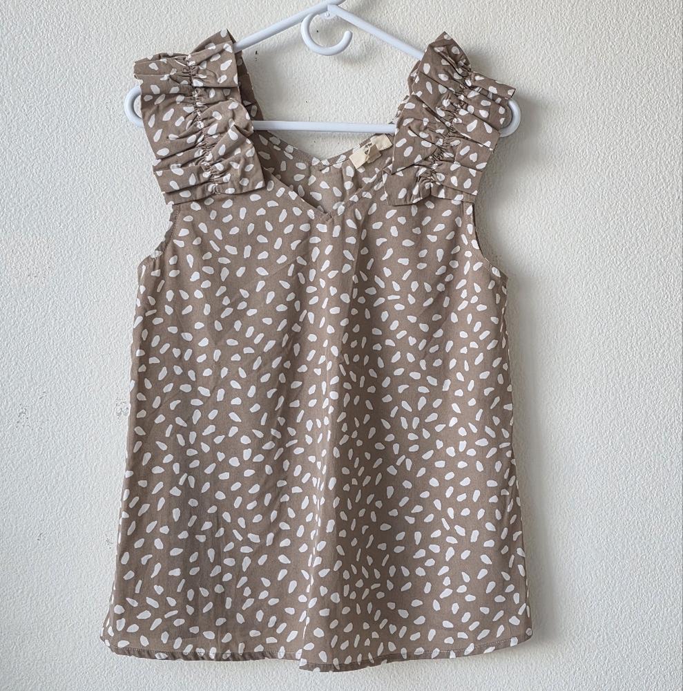 Entro tan sleeveles blouse